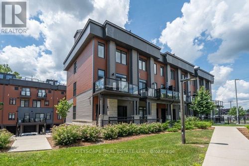 28-2 Willow Street, Brant (Paris), ON, N3L0K7 | Card Image