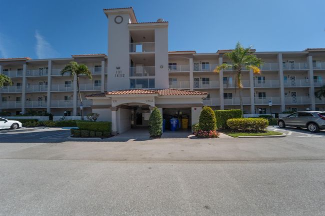 APT-105 - 14112 Huntington Pointe Dr, Condo with 2 bedrooms, 2 bathrooms and null parking in Delray Beach FL | Image 23