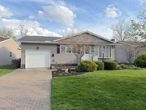 263 Forbes Street Ne, New Philadelphia, OH, 44663 | Card Image