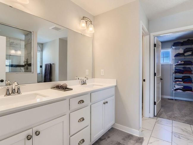 27 2nd Floor Primary Bathroom.jpg | Image 17