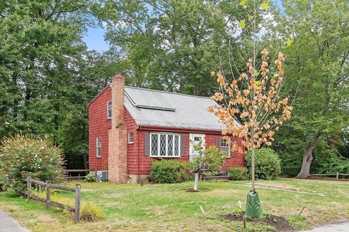 71 Wescroft Rd, Reading, MA, 01867-3366 | Card Image