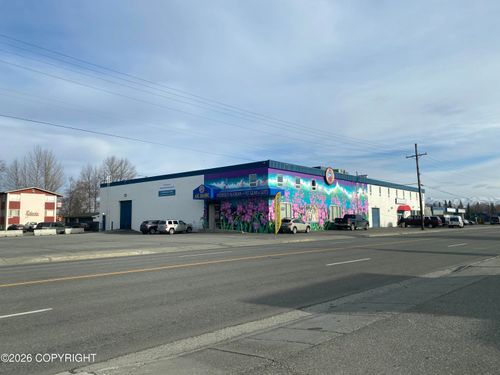 c-557 E Fireweed Ln, Anchorage, AK, 99503-2234 | Card Image