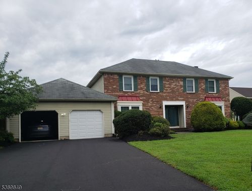 11 Glengarry Way, West Windsor, NJ, 08550-3033 | Card Image