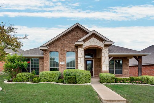 204 Dancing Light Ln, Red Oak, TX, 75154-8850 | Card Image