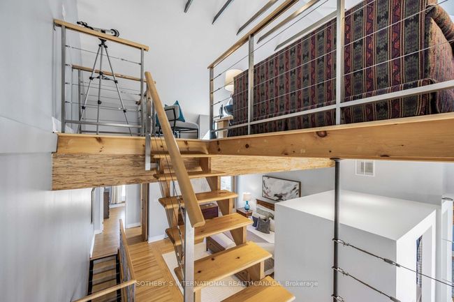 87 W Lodge Ave, House attached with 3 bedrooms, 2 bathrooms and null parking in Toronto ON | Image 32