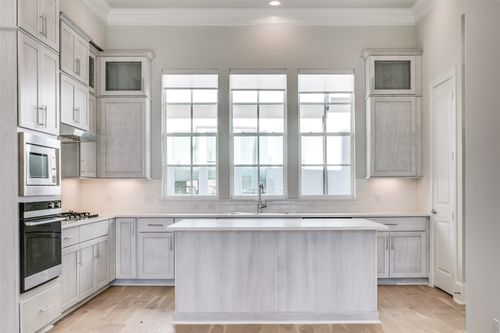 4645 New Water Ln, Dallas, TX, 75219-3988 | Card Image