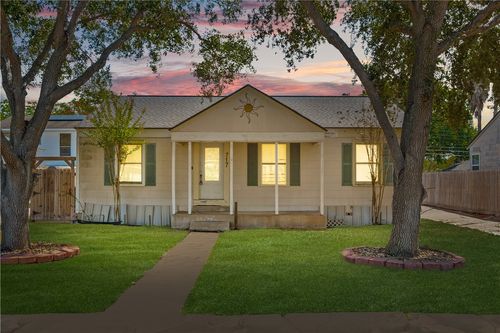 717 Indiana Ave, Corpus Christi, TX, 78404-2814 | Card Image