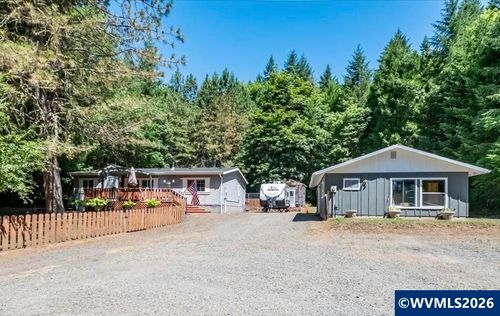 43077 N River Dr, Sweet Home, OR, 97386-9769 | Card Image