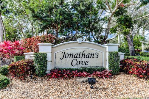 4980 Palmbrooke Cir, West Palm Beach, FL, 33417-7535 | Card Image
