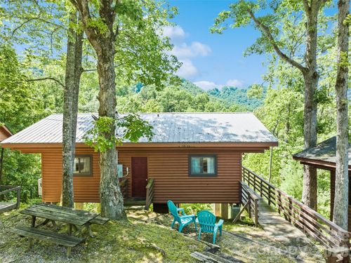 299 Blue Ridge Pkwy, Bryson City, NC, 28713 | Card Image