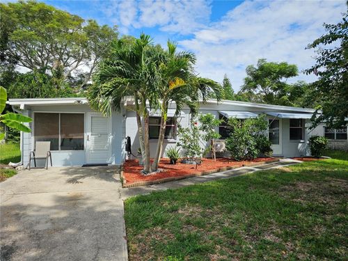 10821 105th St, LARGO, FL, 33773-3922 | Card Image