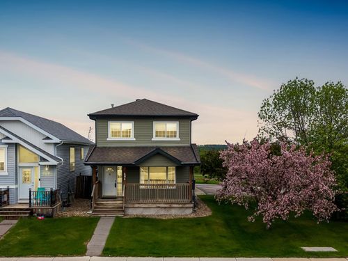 604 Athabasca Ave, Fort Mcmurray, AB, T9J1H8 | Card Image