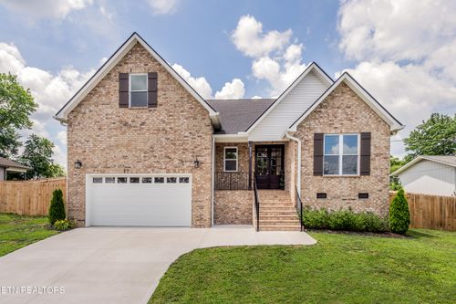 8017 Little Joe Rd, Powell, TN, 37849-3936 | Card Image
