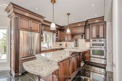 4324 Hickory Dr, House other with 4 bedrooms, 5 bathrooms and 8 parking in Mississauga ON | Image 3