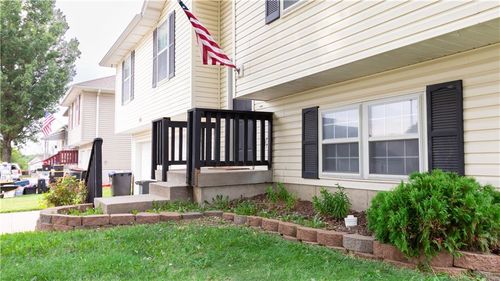 106 Shady Ln, Warrensburg, MO, 64093-1483 | Card Image