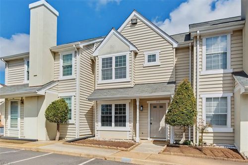 396 Rivers Ridge Cir, Newport News, VA, 23608-1066 | Card Image