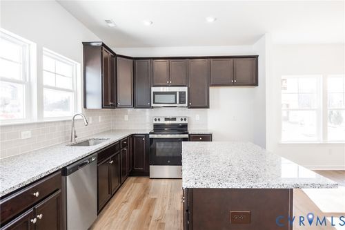 255 Whiteside Rd, Sandston, VA, 23150-2311 | Card Image