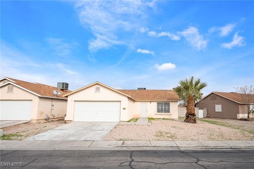 2038 Hazel Croft Way, North Las Vegas, NV, 89032-4816 | Card Image