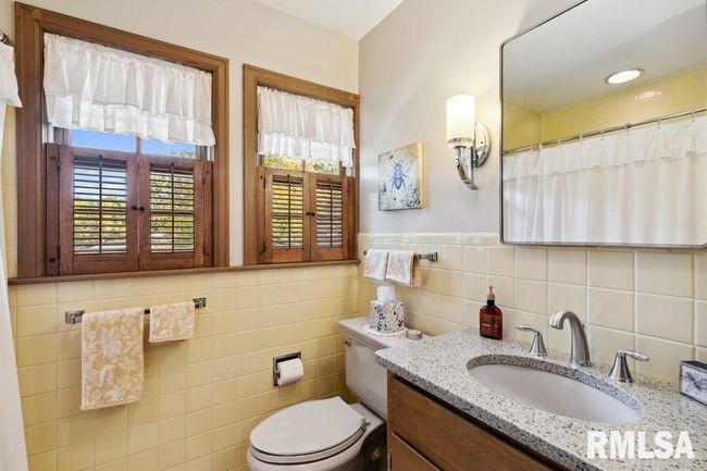 1570 N Academy St, House other with 5 bedrooms, 4 bathrooms and null parking in Galesburg IL | Image 51