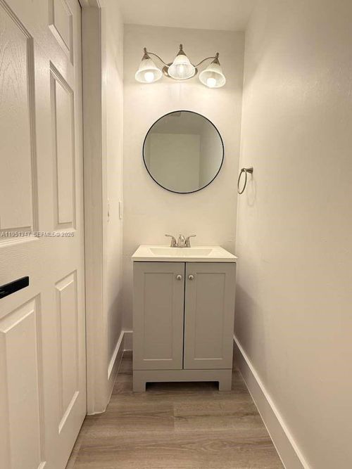 7064 Woodmont Ave, Tamarac, FL, 33321-2621 | Card Image