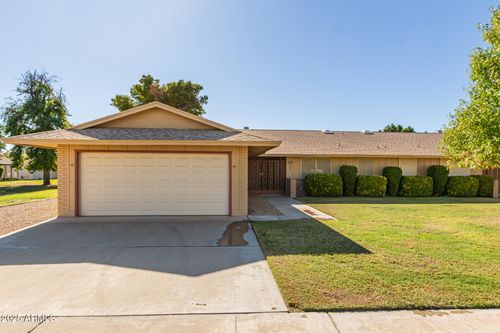 10607 W El Capitan Cir, Sun City, AZ, 85351-1831 | Card Image