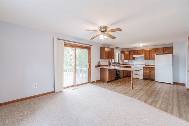 34 Luden St, House other with 2 bedrooms, 2 bathrooms and 2 parking in Springfield MA | Image 9