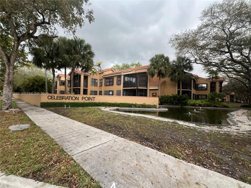 apt-204-15525 Miami Lakeway N, Miami Lakes, FL, 33014-5515 | Card Image