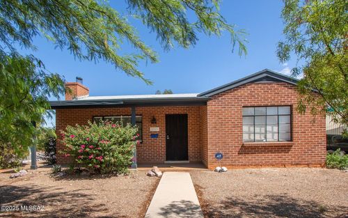 2001 E 10th St, Tucson, AZ, 85719-5925 | Card Image