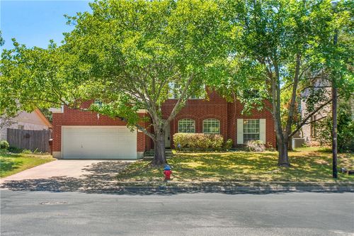 608 Creekmont Dr, Round Rock, TX, 78681-5660 | Card Image