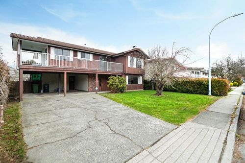 8411 Rideau Dr, Richmond, BC, V7A4M6 | Card Image