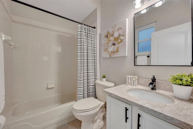 Pool Bath/Guest Bath 1st Floor | Image 32