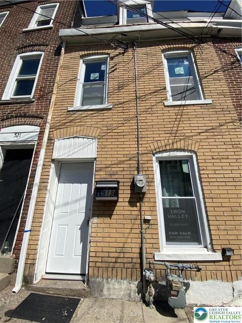 519 Elliger St, Allentown, PA, 18102-2559 | Card Image