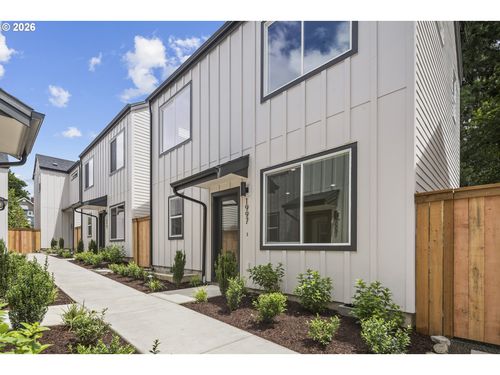 1997 Sw Moss St, Portland, OR, 97219 | Card Image