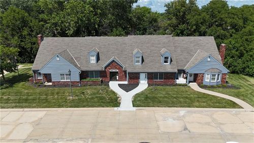 3715 Beck Rd, Saint Joseph, MO, 64506-5039 | Card Image