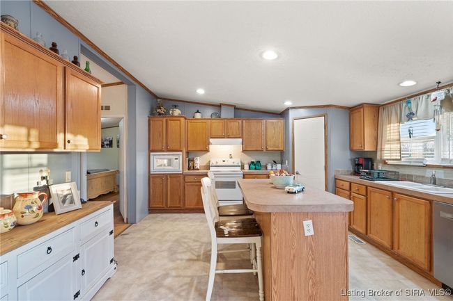 B - 2825 N Williams Ridge Rd, Home with 5 bedrooms, 2 bathrooms and null parking in Eckerty IN | Image 10