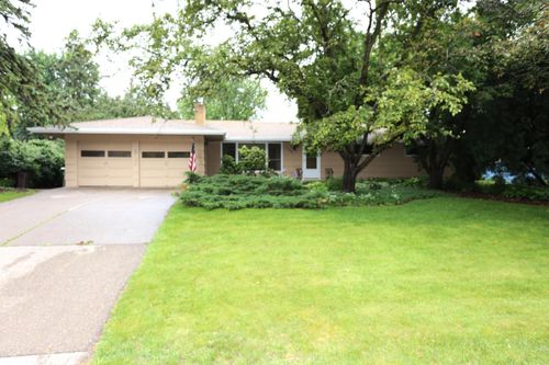 1986 Sharondale Ave, Roseville, MN, 55113-5437 | Card Image