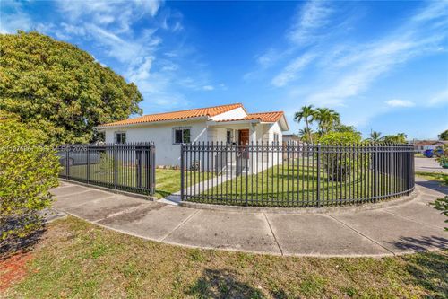 150-150 Sw 58th Ave, Miami, FL, 33144-3426 | Card Image