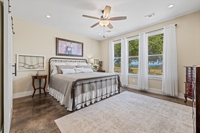 1944 Axis Cir, Home with 3 bedrooms, 2 bathrooms and 2 parking in Fredericksburg TX | Image 13