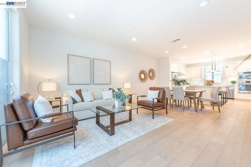 3815 Spirit Ter, Fremont, CA, 94538-1426 | Card Image