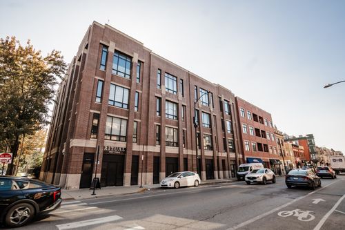 2a-2239 W North Ave, CHICAGO, IL, 60647-6062 | Card Image