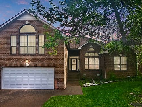6713 Sugar Hill Dr, Nashville, TN, 37211-8558 | Card Image