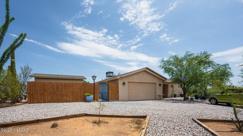 2160 W 36th St, Tucson, AZ, 85713-3002 | Card Image