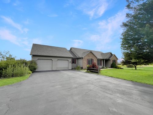 23-28 Broadview Dr, LANARK, IL, 61046-9695 | Card Image