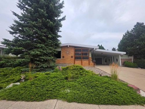 1425 Scenic Dr S, Lethbridge, AB, T1K1M4 | Card Image