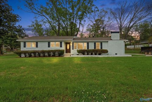 3015 Mallory Ave Nw, Huntsville, AL, 35810-4363 | Card Image