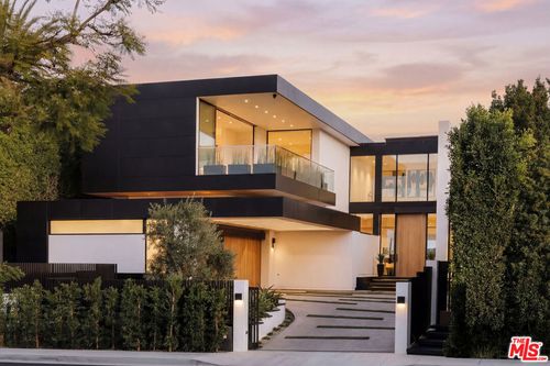 11507 Orum Rd, Los Angeles, CA, 90049 | Card Image