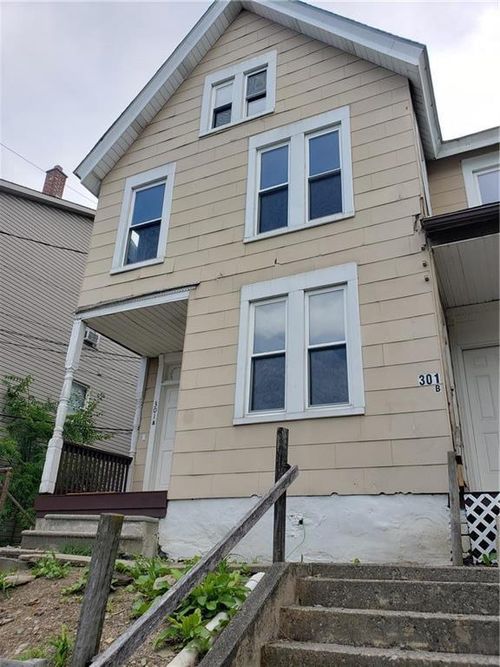 a-301 N 1st, Slatington Borough, PA, 18080 | Card Image