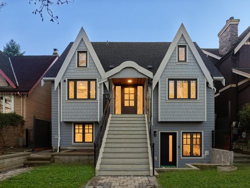 2540 Grant St, Vancouver, BC, V5K3G7 | Card Image