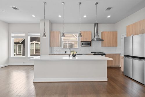 1520 Rosalie St, Houston, TX, 77004-2848 | Card Image