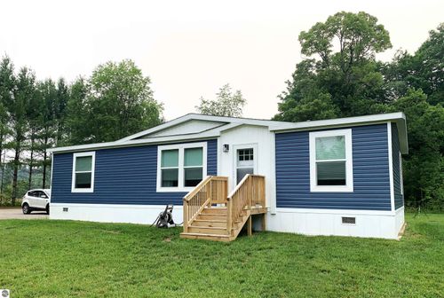 1406 M 66 Sw, Kalkaska, MI, 49646-9252 | Card Image